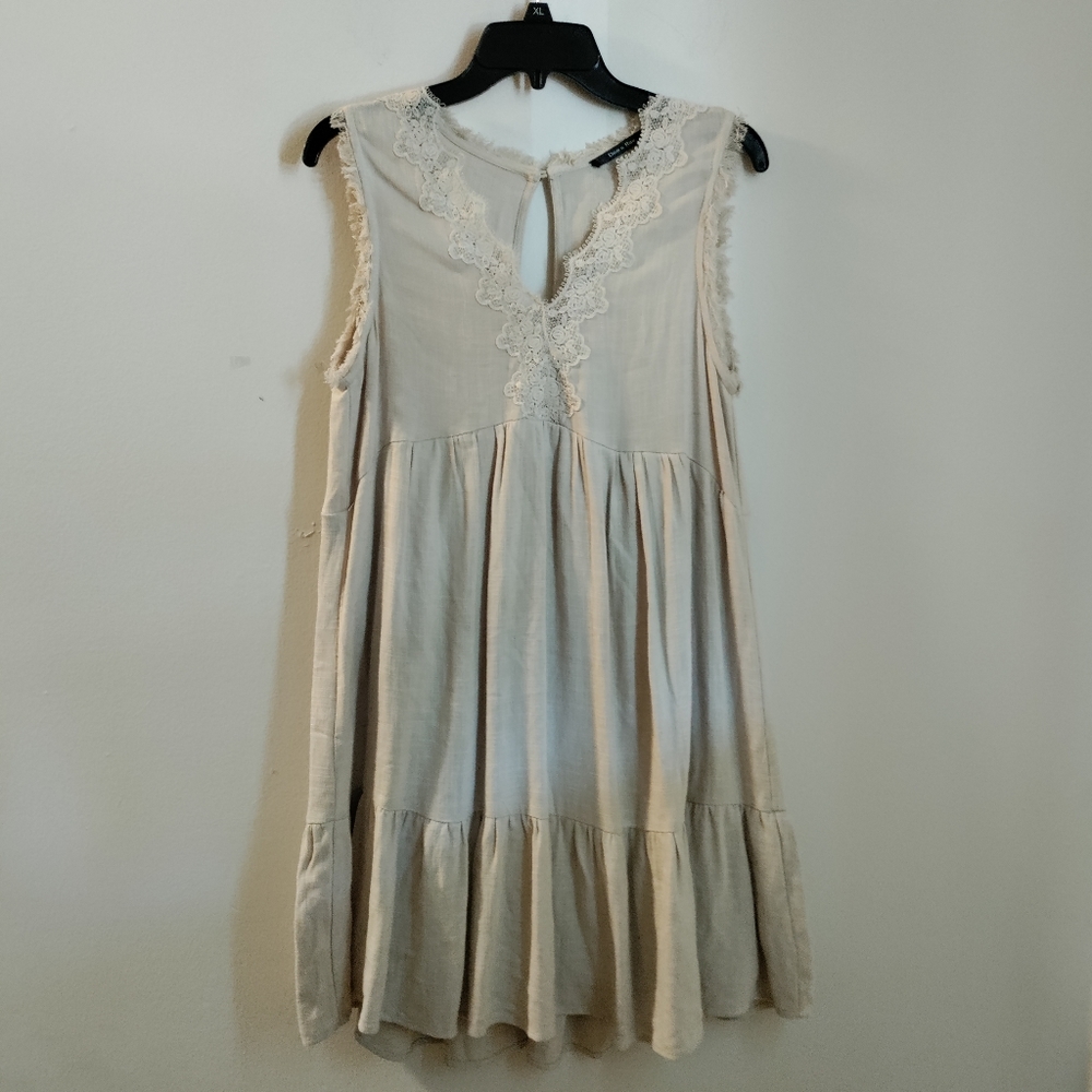 Doe & Rae Dress - Picture 2 of 7